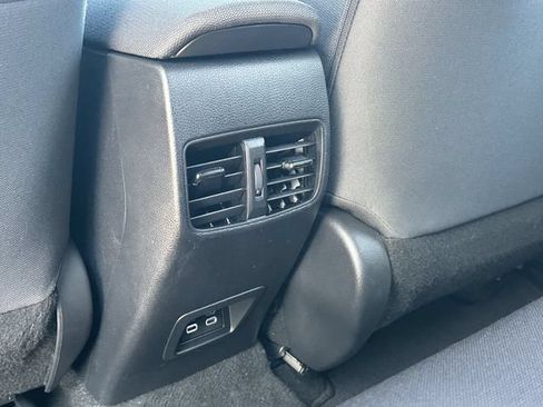 Used 2024 Toyota Corolla Cross AWD Hybrid image 30