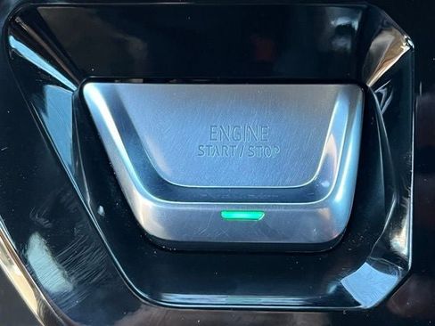 Used 2024 GMC Sierra 1500 AT4 w/ Technology Package AWD/4WD image 25