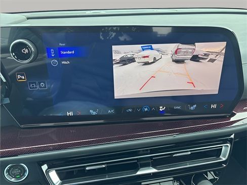 New 2026 Chevrolet Traverse Z71 image 16