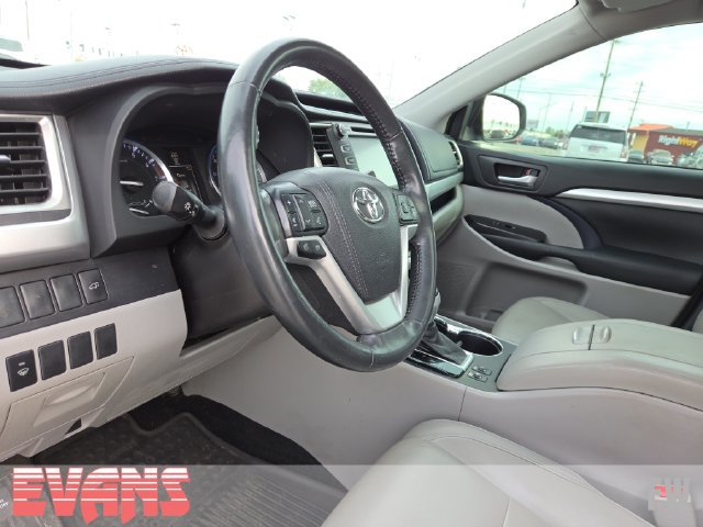 Used 2015 Toyota Highlander XLE AWD/4WD image 21