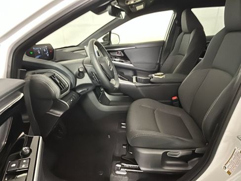 Used 2023 Subaru Solterra AWD image 12