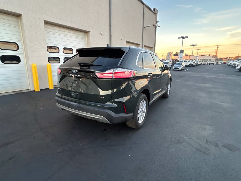 Used 2022 Ford Edge SEL w/ Convenience Package AWD/4WD image 8