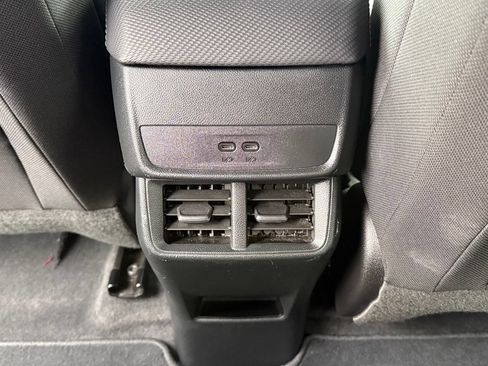 Used 2026 Chevrolet Equinox LT AWD/4WD image 22