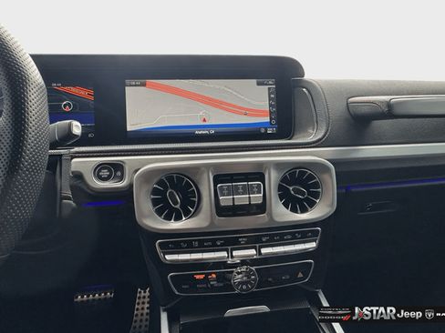 Used 2021 Mercedes-Benz G 63 AMG 4MATIC w/ G Manufaktur Interior Package image 15