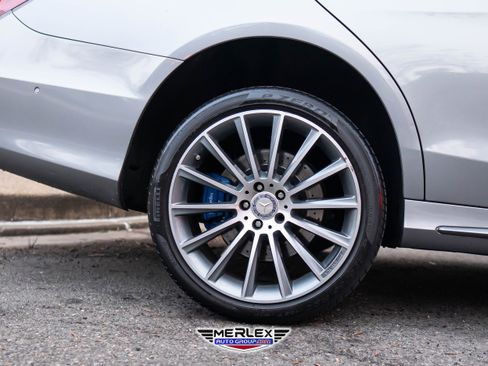 Used 2015 Mercedes-Benz S 550 Sedan w/ Sport Package w/ Sport Package image 11