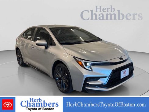 New 2026 Toyota Corolla SE FWD image 1