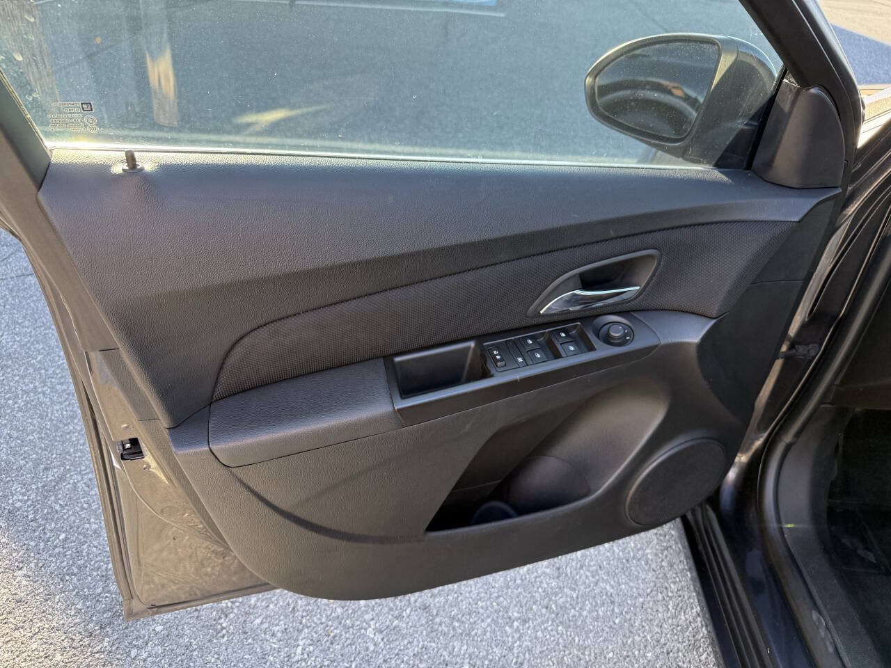 Used 2015 Chevrolet Cruze LT FWD image 10