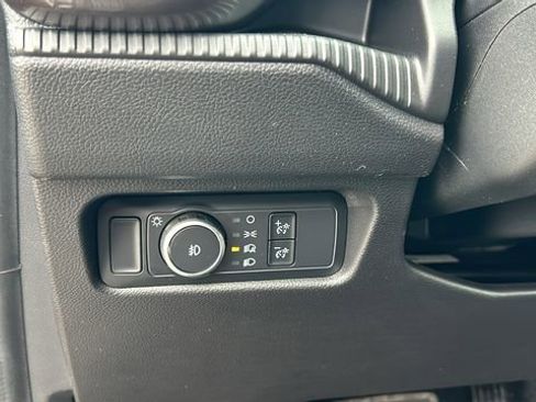 New 2025 Ford Ranger XLT w/ Equipment Group 301A High image 19