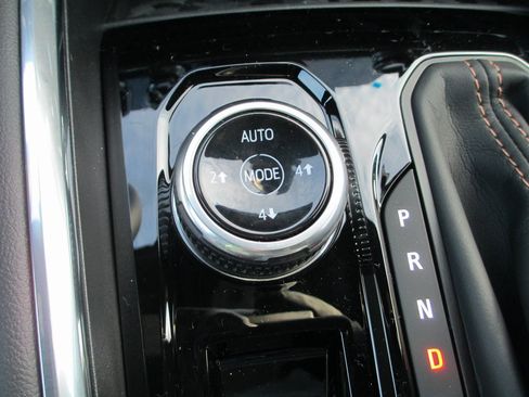 New 2026 GMC Canyon AT4 image 19