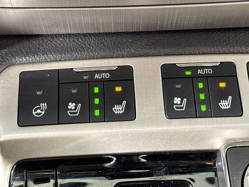 Used 2016 Toyota Land Cruiser image 26