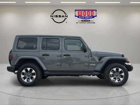 Used 2021 Jeep Wrangler Unlimited Sahara w/ Cold Weather Group AWD/4WD image 2