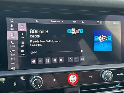 Used 2025 Porsche Macan image 17