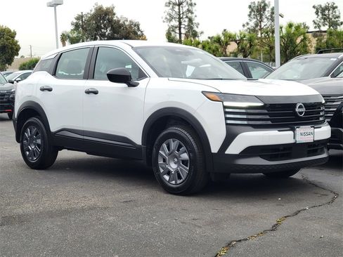 New 2026 Nissan Kicks S image 14