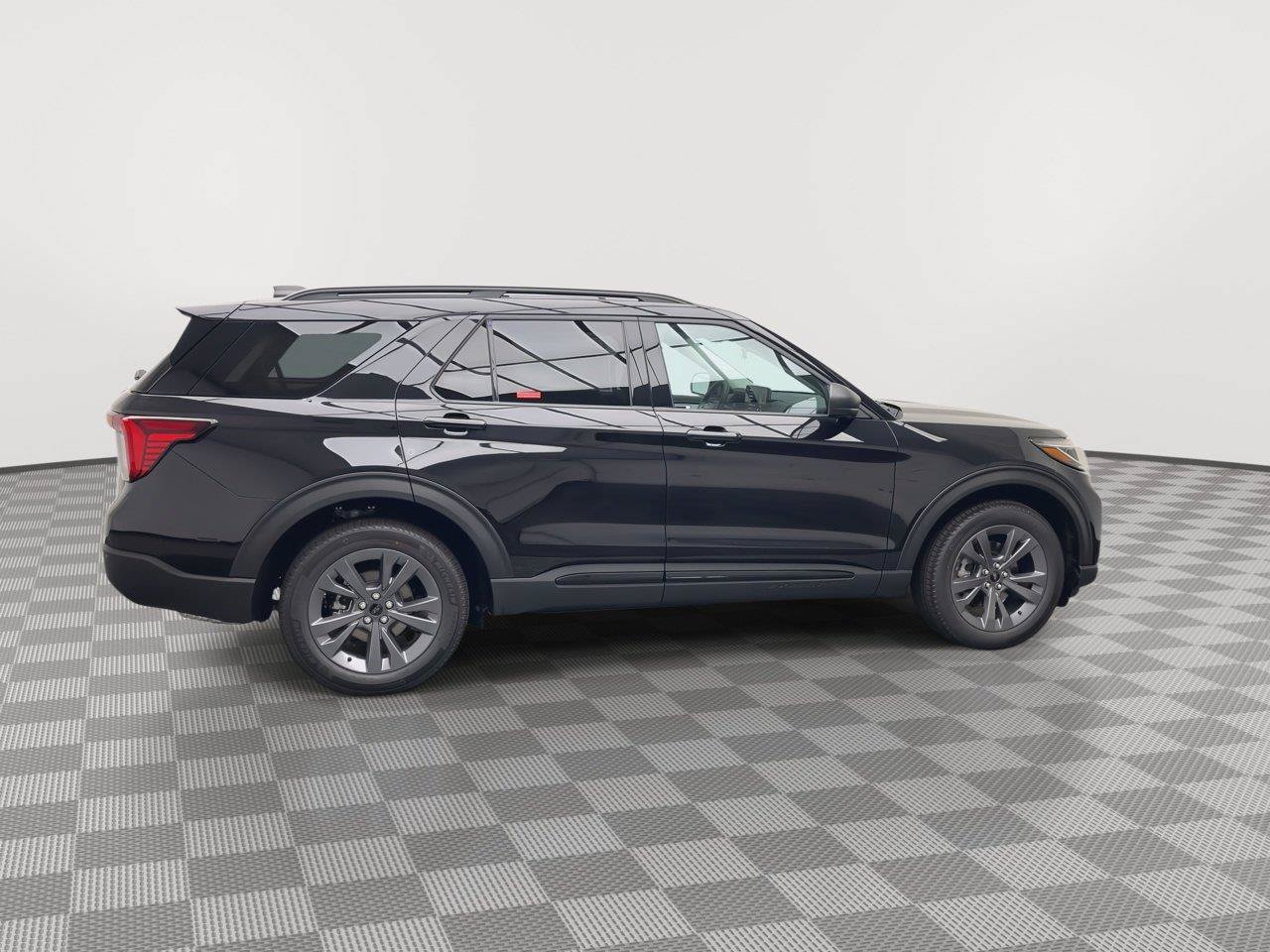 Used 2026 Ford Explorer Active w/ Active Comfort Package AWD/4WD image 42