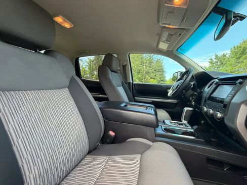 Used 2014 Toyota Tundra SR5 w/ SR5 Upgrade Package AWD/4WD image 25