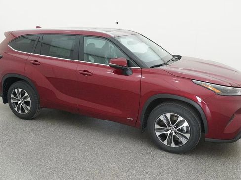 New 2026 Toyota Highlander XLE image 34