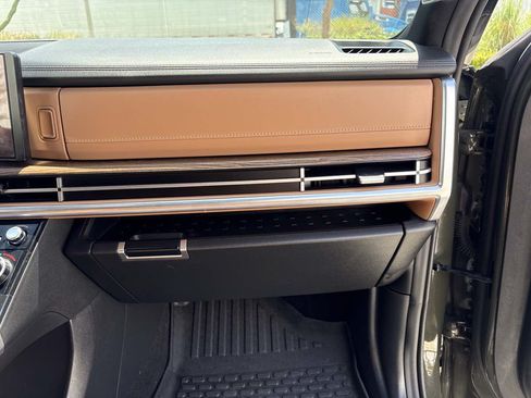 Used 2024 Hyundai Santa Fe Limited FWD image 23