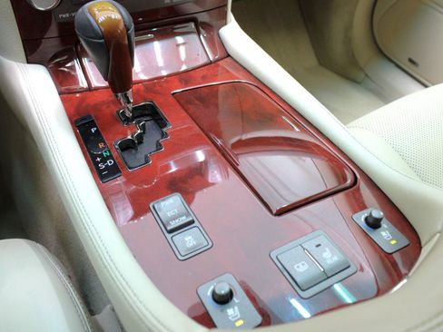 Used 2012 Lexus LS 460 w/ Luxury Value Edition RWD image 68