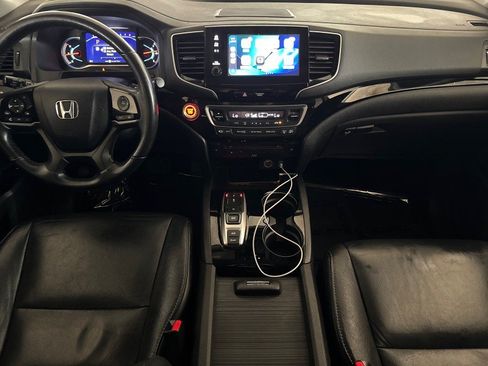 Used 2020 Honda Pilot Touring image 20