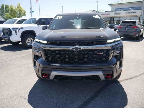 Used 2026 Chevrolet Traverse Z71 AWD/4WD image 3