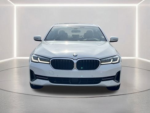 Used 2022 BMW 540i w/ Premium Package image 31
