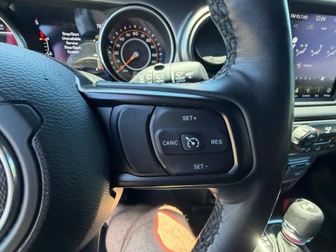 Used 2021 Jeep Wrangler Unlimited Sport AWD/4WD image 19