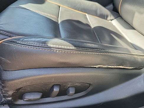Used 2014 Chevrolet Impala LTZ FWD image 32