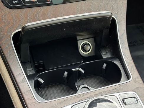 Used 2019 Mercedes-Benz GLC 300 4MATIC image 39