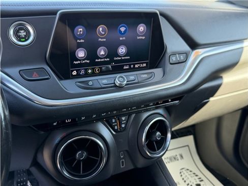Used 2019 Chevrolet Blazer LT image 40