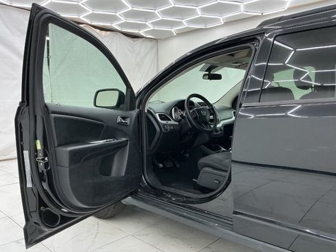 Used 2015 Dodge Journey SXT w/ Flexible Seating Group FWD image 10