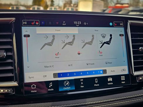 New 2026 Chrysler Pacifica Select image 21