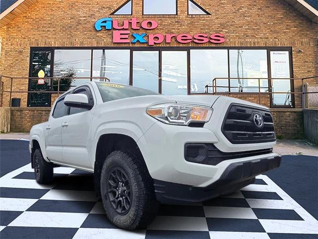 Used 2016 Toyota Tacoma SR AWD/4WD image 1