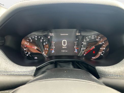Used 2025 Jeep Compass Latitude AWD/4WD image 14