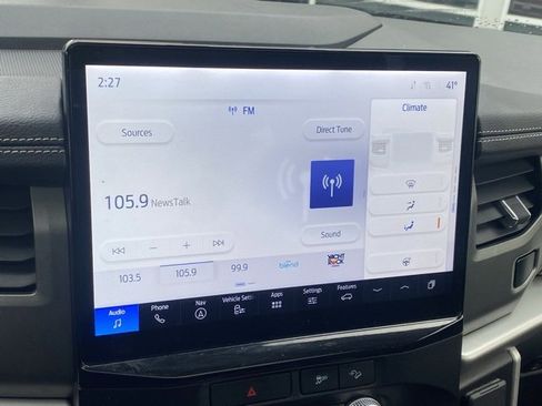 Used 2023 Ford Expedition XLT image 21