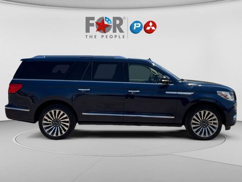 Used 2019 Lincoln Navigator L Reserve AWD/4WD image 6
