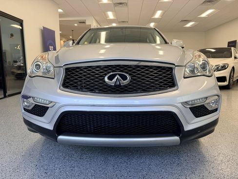 Used 2017 INFINITI QX50 2WD w/ Premium Plus Package image 11