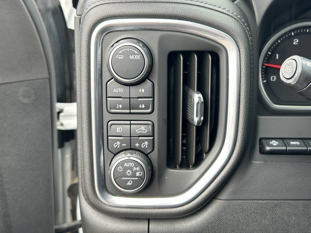 Used 2021 Chevrolet Silverado 2500 LTZ w/ Z71 Chrome Sport Edition AWD/4WD image 18