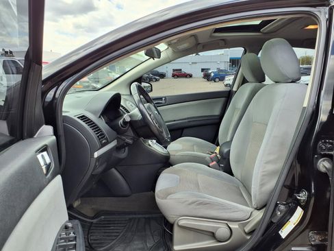 Used 2012 Nissan Sentra 2.0 SR w/ Special Edition Pkg FWD image 17