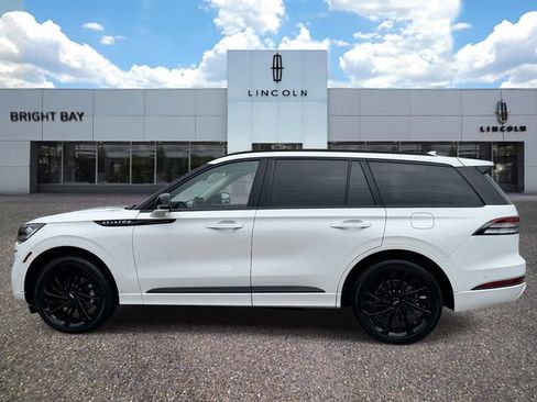 Used 2023 Lincoln Aviator Reserve w/ Equipment Group 201A AWD/4WD image 3