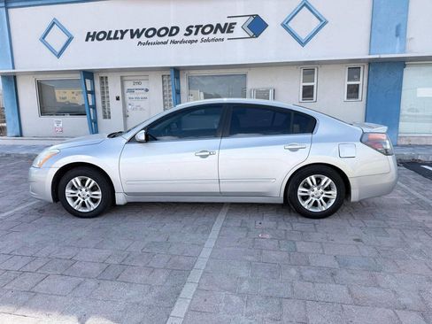 Used 2012 Nissan Altima 2.5 S w/ 20th Anniversary Pkg image 9