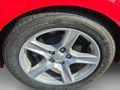 Used 2020 Chevrolet Camaro LT RWD image 8
