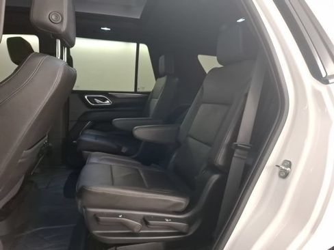 Used 2024 Chevrolet Tahoe Z71 w/ Luxury Package AWD/4WD image 10