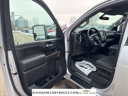 Used 2021 Chevrolet Silverado 2500 LT w/ Convenience Package image 14