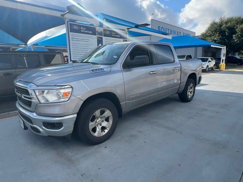 Used 2020 RAM 1500 Lone Star RWD image 2