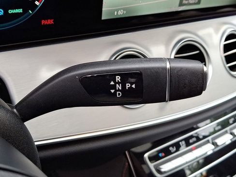 Used 2022 Mercedes-Benz E 53 AMG 4MATIC Sedan image 17