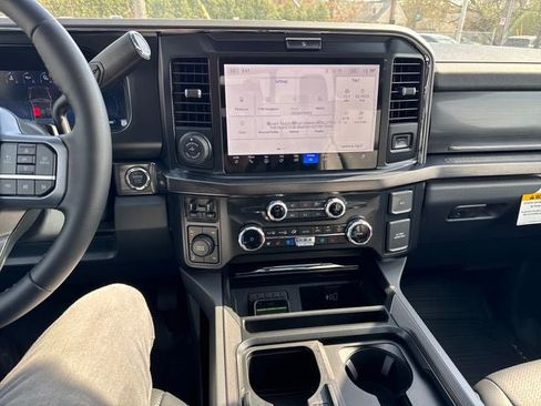New 2026 Ford F350 Lariat w/ Lariat Ultimate Package AWD/4WD image 17