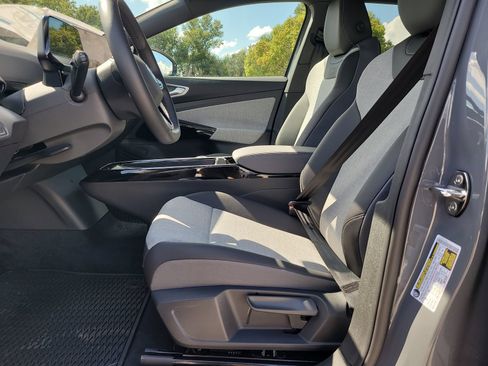 New 2025 Volkswagen ID.4 Pro AWD/4WD image 18