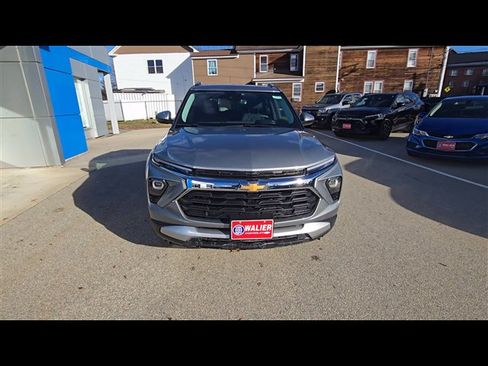 New 2025 Chevrolet TrailBlazer LT w/ Driver Confidence Package image 3