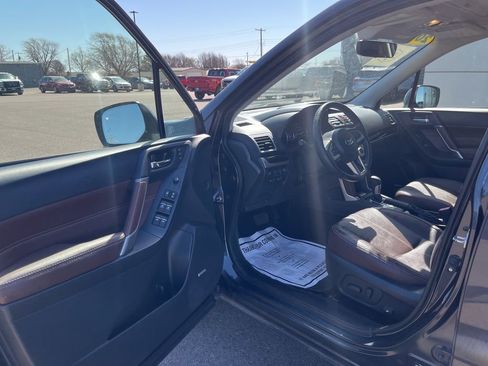 Used 2017 Subaru Forester 2.5i Touring image 10