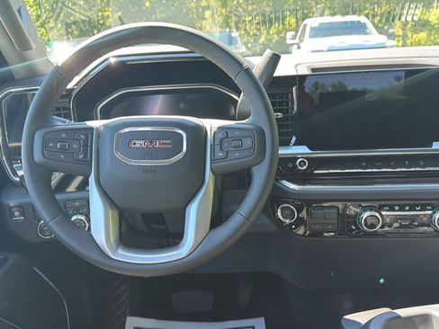 New 2026 GMC Sierra 2500 SLE w/ SLE Value Package; AWD/4WD image 16
